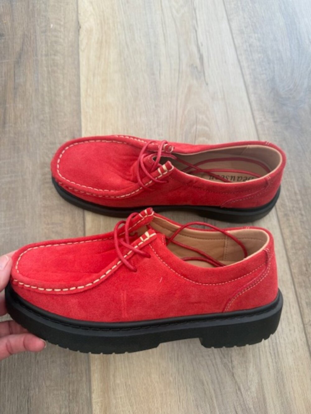 NEW Beausen Red Tie Shoes Women 7